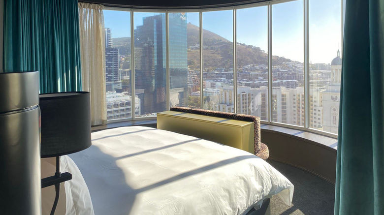 <b>Hotel Sky Cape Town Suite</b>. Images powered by <a href="https://www.leonardoworldwide.com/" title="Leonardo Worldwide" target="_blank">Leonardo</a>.