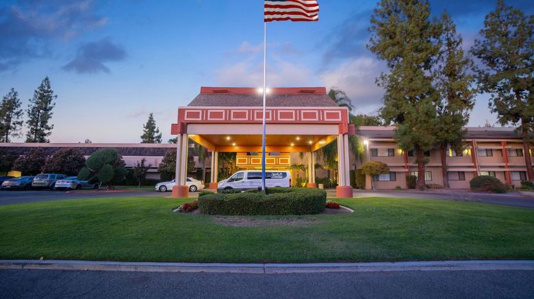 <b>Piccadilly Inn Airport Exterior</b>. Images powered by <a href="https://www.leonardoworldwide.com/" title="Leonardo Worldwide" target="_blank">Leonardo</a>.