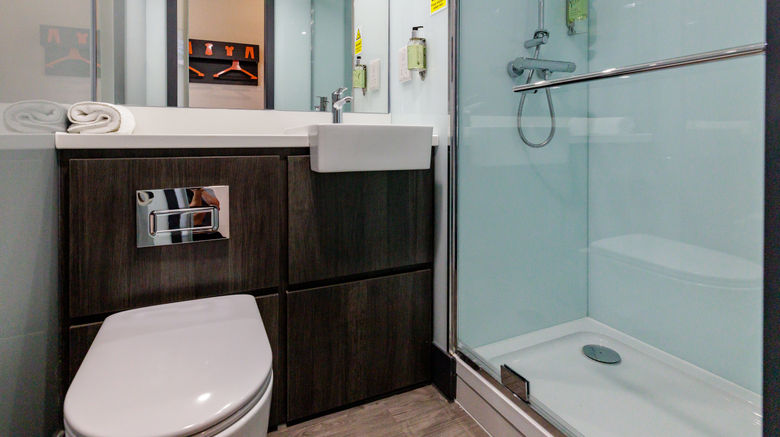 <b>easyHotel Milton Keynes Central Room</b>. Images powered by <a href="https://www.leonardoworldwide.com/" title="Leonardo Worldwide" target="_blank">Leonardo</a>.