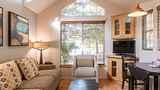 <b>River Pointe Napa Valley Room</b>. Images powered by <a href="https://www.leonardoworldwide.com/" title="Leonardo Worldwide" target="_blank">Leonardo</a>.