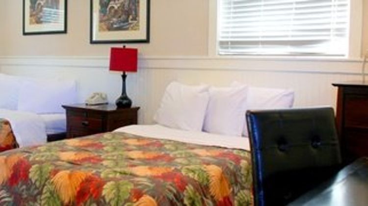Coronado Island Inn Suite