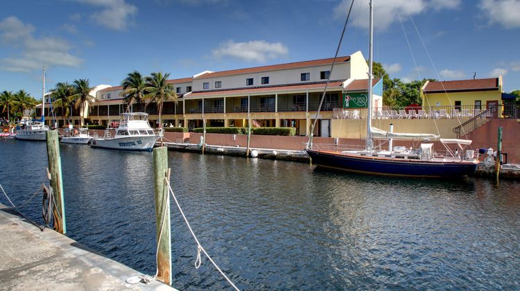 Key West Inn Exterior