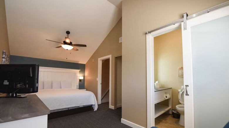<b>Key West Inn Suite</b>. Images powered by <a href="https://www.leonardoworldwide.com/" title="Leonardo Worldwide" target="_blank">Leonardo</a>.