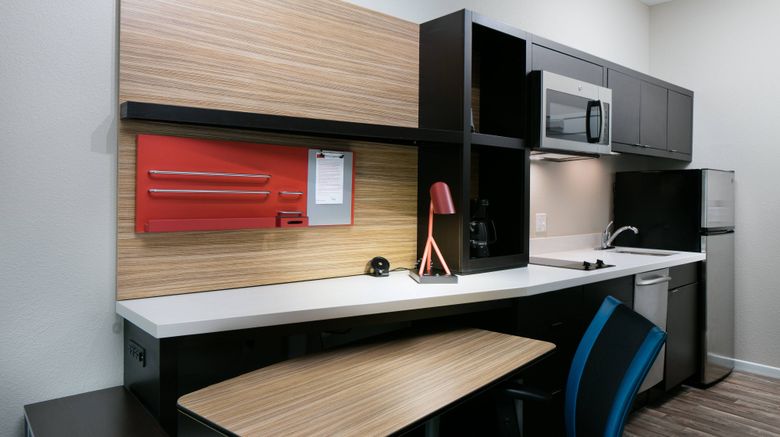<b>TownePlace Suites Kansas City Airport Room</b>. Images powered by <a href="https://www.leonardoworldwide.com/" title="Leonardo Worldwide" target="_blank">Leonardo</a>.