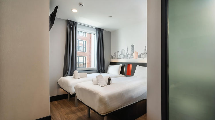 easyHotel Cardiff Room
