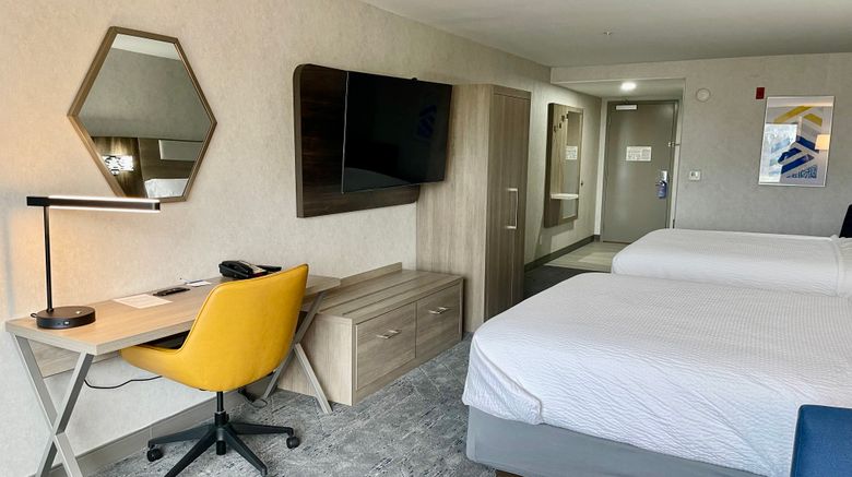 <b>Holiday Inn Express Hotel Fresno NW Room</b>. Images powered by <a href="https://www.leonardoworldwide.com/" title="Leonardo Worldwide" target="_blank">Leonardo</a>.