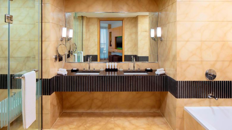 <b>Le Meridien Cairo Airport Room</b>. Images powered by <a href="https://www.leonardoworldwide.com/" title="Leonardo Worldwide" target="_blank">Leonardo</a>.