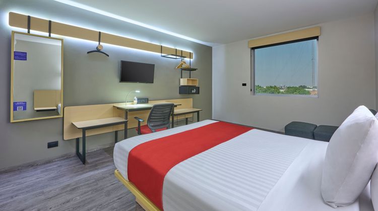 City Express by Marriott Airport Room