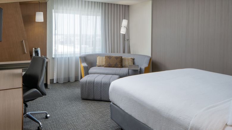 <b>Courtyard Houston Northwest/Cypress Room</b>. Images powered by <a href="https://www.leonardoworldwide.com/" title="Leonardo Worldwide" target="_blank">Leonardo</a>.