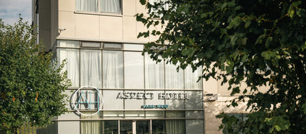 Aspect Hotel Park West Exterior