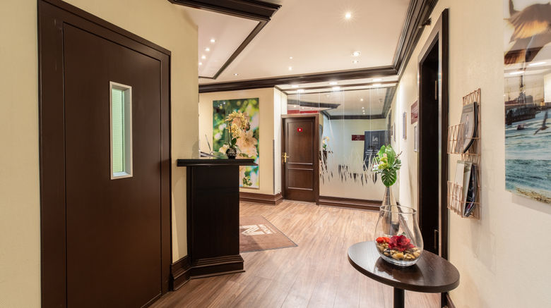 <b>Novum Norddeutscher Hof Hotel Lobby</b>. Images powered by <a href="https://www.leonardoworldwide.com/" title="Leonardo Worldwide" target="_blank">Leonardo</a>.