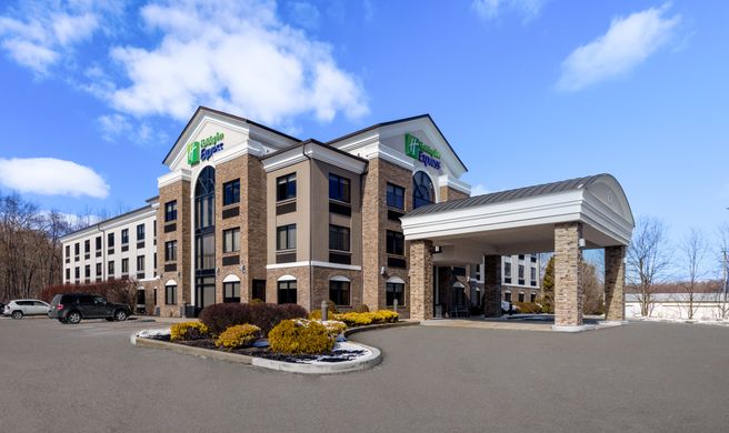 Holiday Inn Express Grove City Exterior