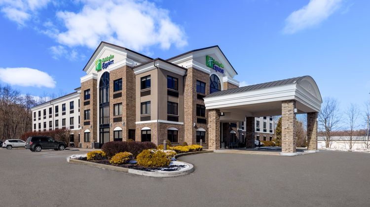 Holiday Inn Express Grove City Exterior