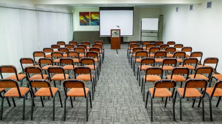 <b>El Polo Aparthotel Meeting</b>. Images powered by <a href="https://www.leonardoworldwide.com/" title="Leonardo Worldwide" target="_blank">Leonardo</a>.