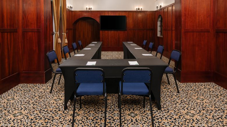 <b>Holiday Inn Johannesburg Sunnyside Park Meeting</b>. Images powered by <a href="https://www.leonardoworldwide.com/" title="Leonardo Worldwide" target="_blank">Leonardo</a>.