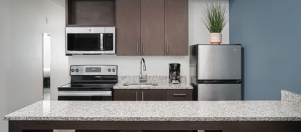 stayAPT Suites Auburn Room