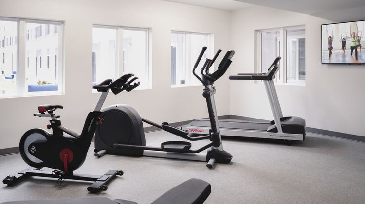 stayAPT Suites Auburn Recreation