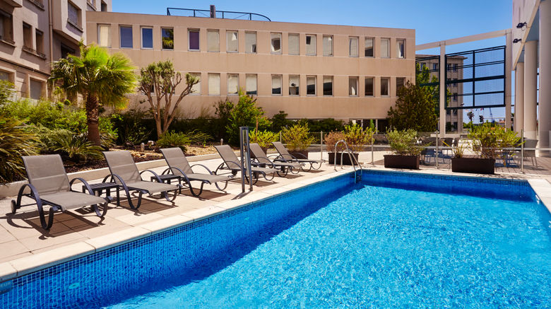 <b>Holiday Inn Toulon - City Centre Pool</b>. Images powered by <a href="https://www.leonardoworldwide.com/" title="Leonardo Worldwide" target="_blank">Leonardo</a>.