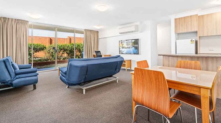 APX Apartments Parramatta Room