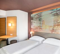 B&B HOTEL Hamburg-Airport Room