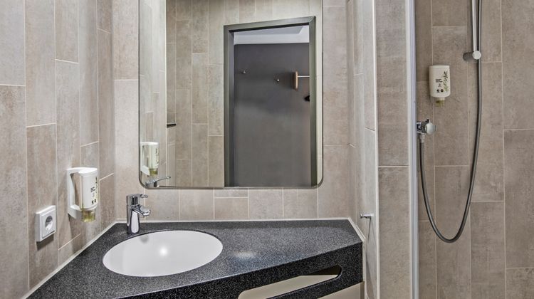 B&B HOTEL Hamburg-Airport Room