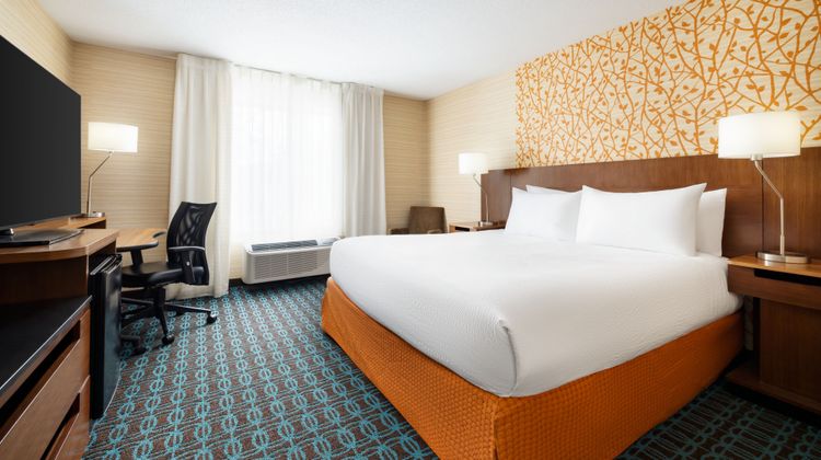 Fairfield Inn by Marriott Room