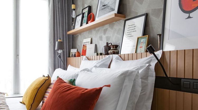 Maison Mere Room