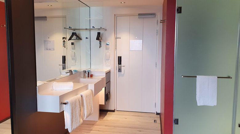 <b>Hotel Sky Sandton Room</b>. Images powered by <a href="https://www.leonardoworldwide.com/" title="Leonardo Worldwide" target="_blank">Leonardo</a>.