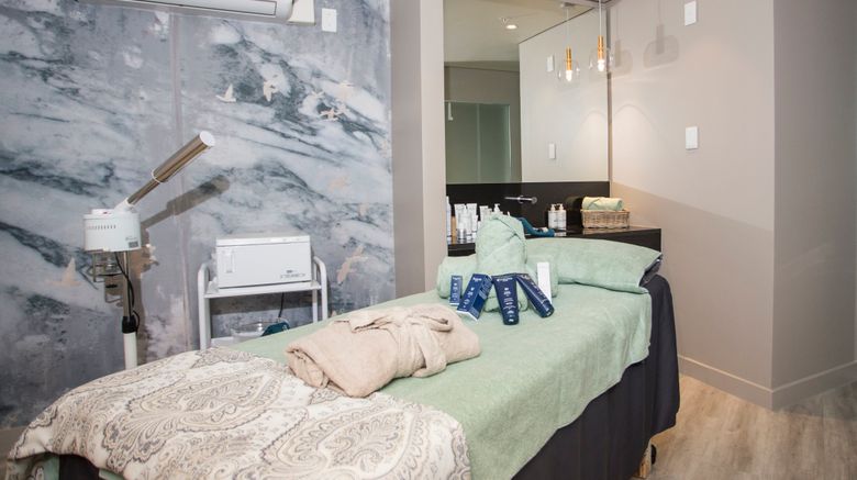 <b>Hotel Sky Sandton Spa</b>. Images powered by <a href="https://www.leonardoworldwide.com/" title="Leonardo Worldwide" target="_blank">Leonardo</a>.