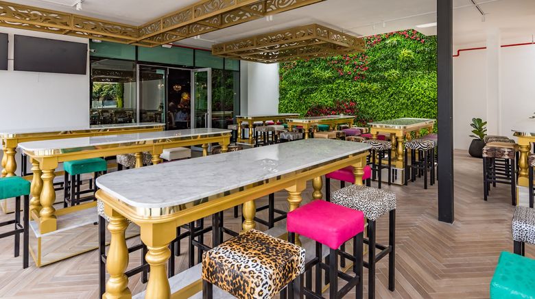 <b>Hotel Sky Sandton Restaurant</b>. Images powered by <a href="https://www.leonardoworldwide.com/" title="Leonardo Worldwide" target="_blank">Leonardo</a>.
