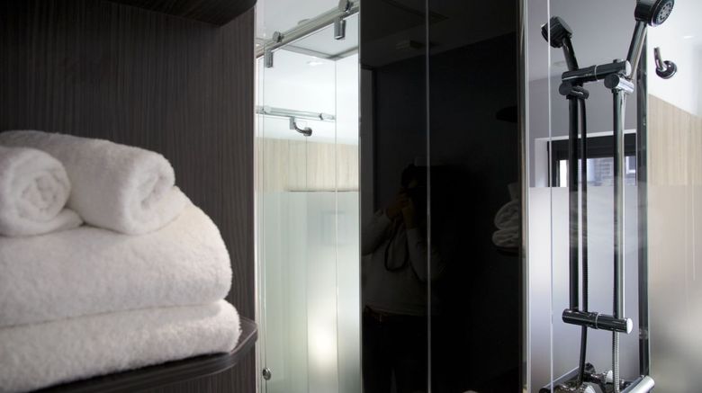 <b>Z Hotel Victoria Room</b>. Images powered by <a href="https://www.leonardoworldwide.com/" title="Leonardo Worldwide" target="_blank">Leonardo</a>.