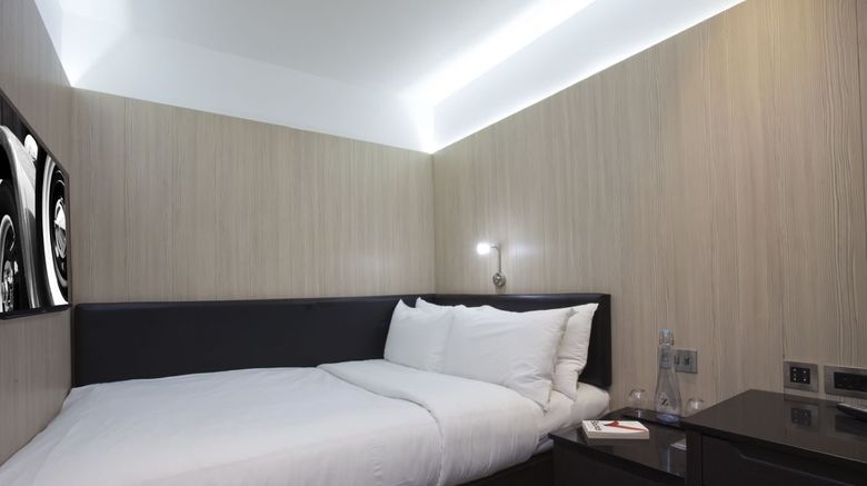<b>Z Hotel Victoria Room</b>. Images powered by <a href="https://www.leonardoworldwide.com/" title="Leonardo Worldwide" target="_blank">Leonardo</a>.