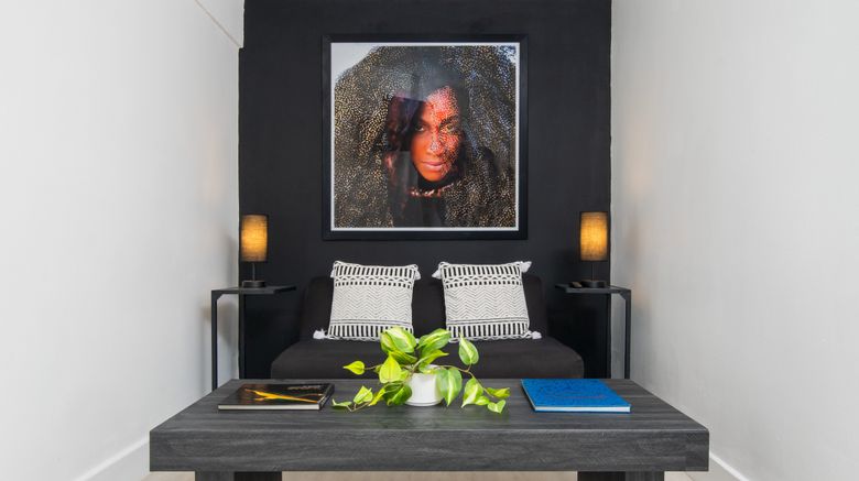 <b>S Hotel Jamaica Suite</b>. Images powered by <a href="https://www.leonardoworldwide.com/" title="Leonardo Worldwide" target="_blank">Leonardo</a>.
