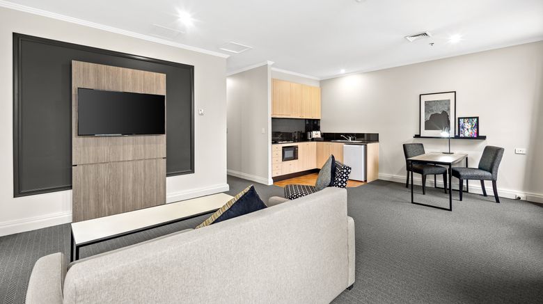 <b>Melbourne City Suites Room</b>. Images powered by <a href="https://www.leonardoworldwide.com/" title="Leonardo Worldwide" target="_blank">Leonardo</a>.