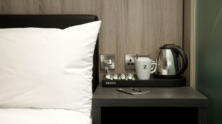 <b>The Z Hotel Glasgow Room</b>. Images powered by <a href="https://www.leonardoworldwide.com/" title="Leonardo Worldwide" target="_blank">Leonardo</a>.