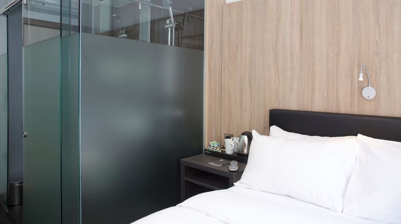 <b>The Z Hotel Glasgow Room</b>. Images powered by <a href="https://www.leonardoworldwide.com/" title="Leonardo Worldwide" target="_blank">Leonardo</a>.
