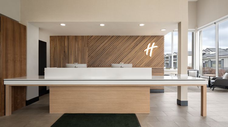 Holiday Inn Ontario Exterior