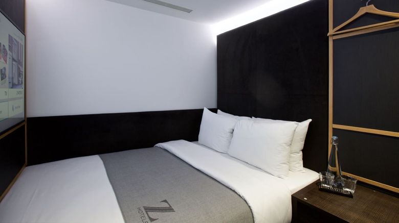 <b>Z Hotel Covent Garden Room</b>. Images powered by <a href="https://www.leonardoworldwide.com/" title="Leonardo Worldwide" target="_blank">Leonardo</a>.
