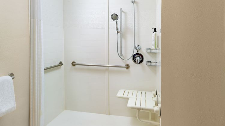 Fairfield Inn & Suites Atlanta Buckhead Room