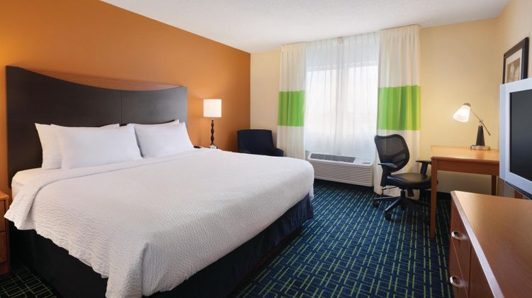 Fairfield Inn & Suites Fargo Room