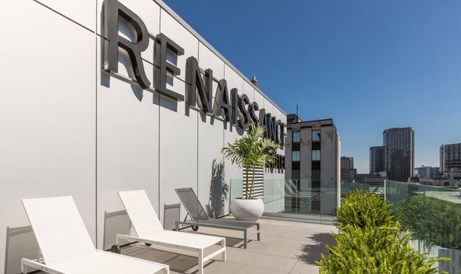 Renaissance Montreal Downtown Hotel Exterior