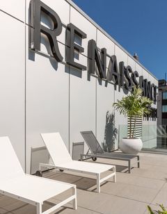 Renaissance Montreal Downtown Hotel