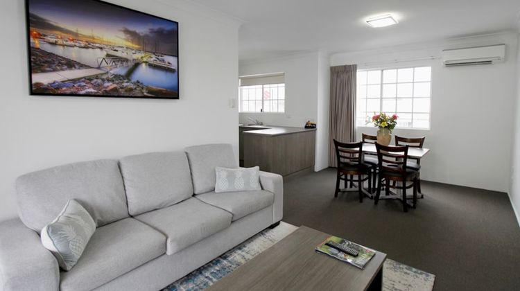 Takalvan Motel Room