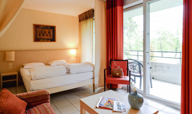 Adonis Divonne-les-Bains Room