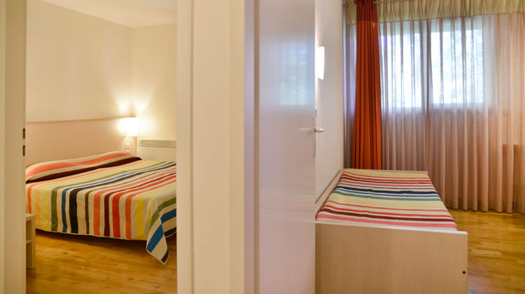 Adonis Divonne-les-Bains Room