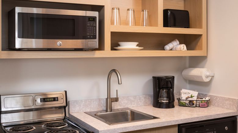 <b>TownePlace Suites Chicago/Lombard Room</b>. Images powered by <a href="https://www.leonardoworldwide.com/" title="Leonardo Worldwide" target="_blank">Leonardo</a>.