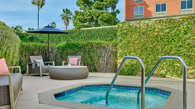 <b>Courtyard Culver City Los Angeles Pool</b>. Images powered by <a href="https://www.leonardoworldwide.com/" title="Leonardo Worldwide" target="_blank">Leonardo</a>.