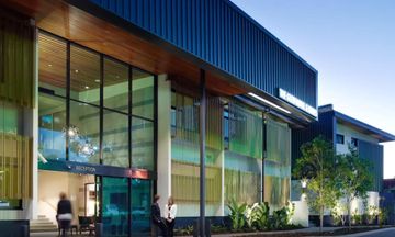 The Glen Hotel & Suites