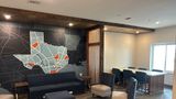<b>Holiday Inn Express Lobby</b>. Images powered by <a href="https://www.leonardoworldwide.com/" title="Leonardo Worldwide" target="_blank">Leonardo</a>.