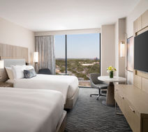 Loews Arlington Hotel Room